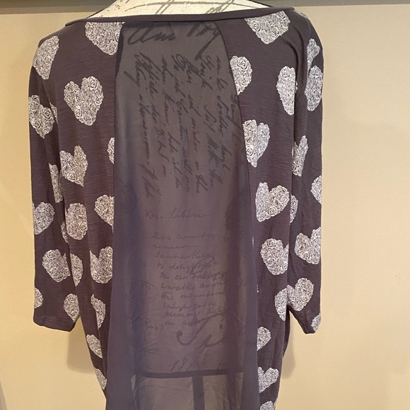 Torrid Rose Hearts Chiffon Inset Tee (size 3) - Picture 7 of 7